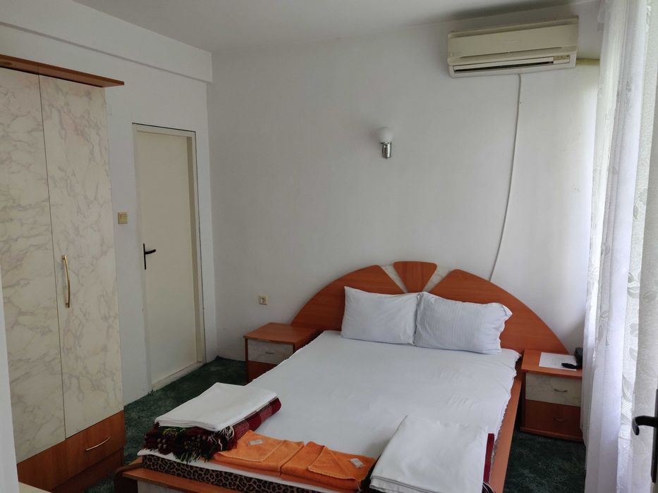 Продава се Хотел в с. Старозагорски бани, Област Стара Загора - 1700 кв.м за 589 €/кв.м - Снимка #19