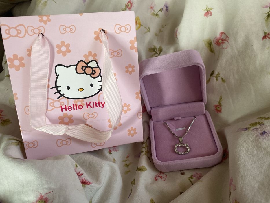Кулон подвеска с helloy kitty полный комплект
