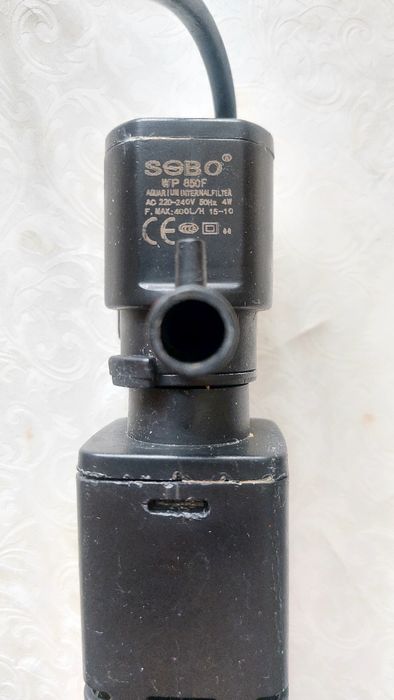 Кислородный фильтр насос для аквариума.