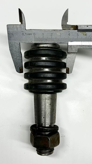 Палец мувп болты