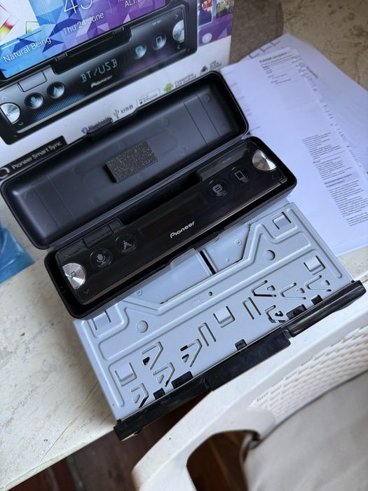 Продавам pioneer sph-10bt
