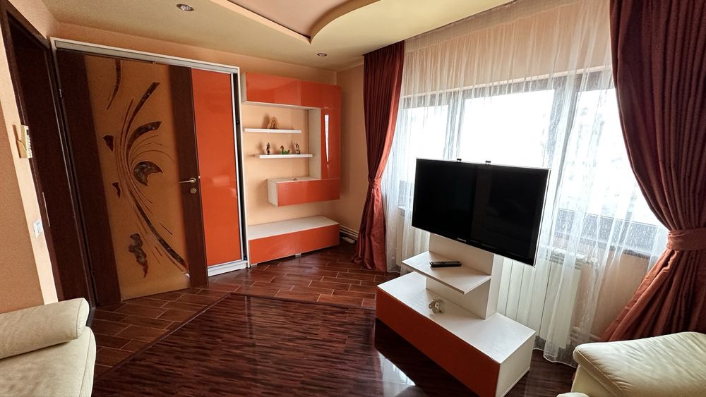 Închiriere Apartament 2 Camere, 64 MP, Ultracentral, Loc Parcare Inclus