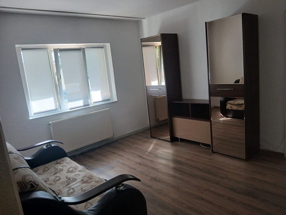 Inchiriez apartament 2 camere