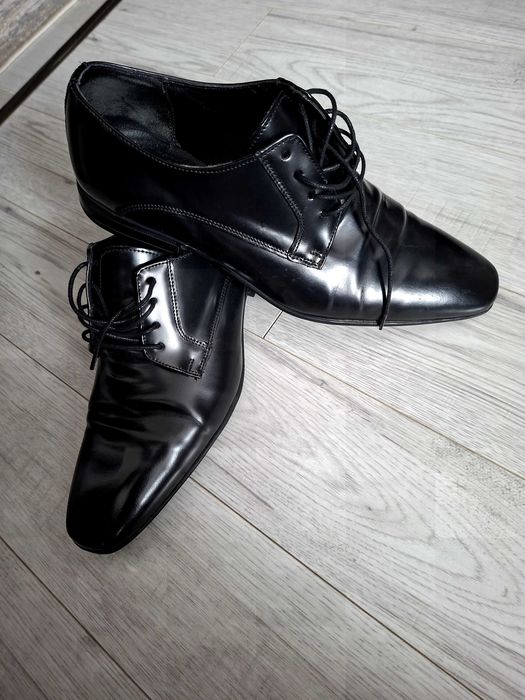 Pantofi barbati piele 200 ron