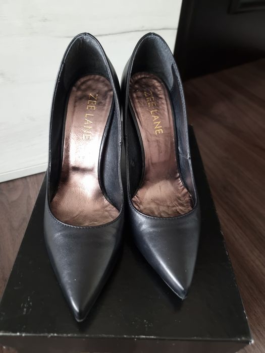 Дамски ботуши и обувки