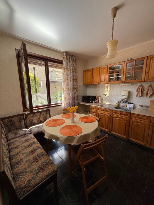 Дава се под наем Четиристаен апартамент в Поморие - 76 кв.м за 61.2 € - Снимка #11