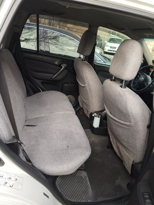 Продам Рав4 2005