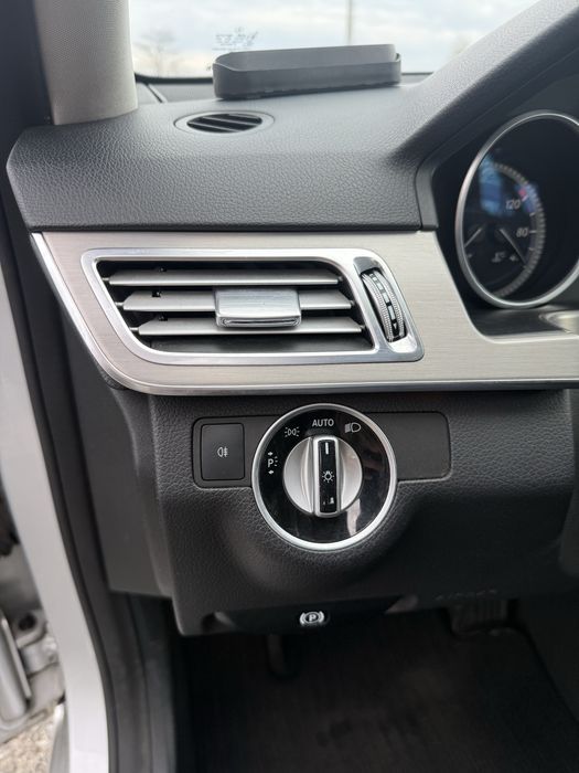 Mercedes-Benz E220 CDI W212 Facelift 2013