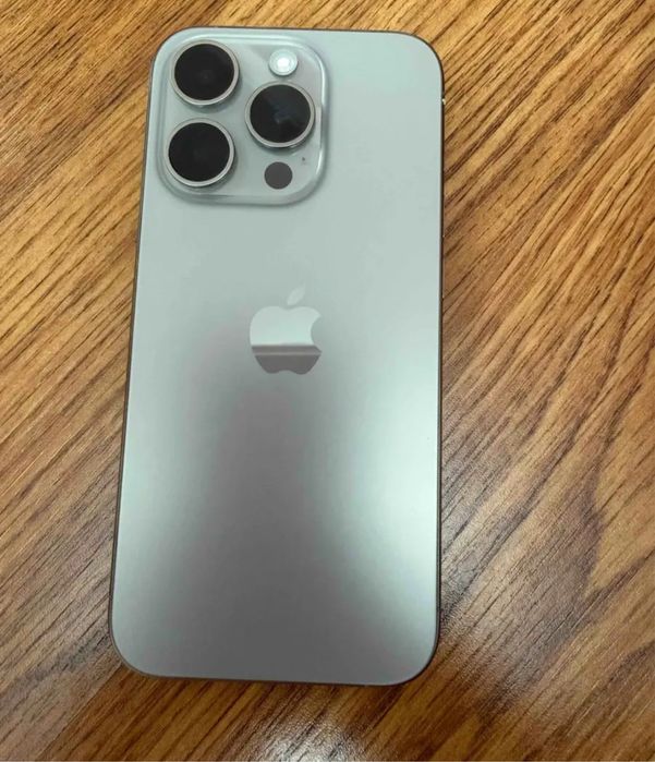 Iphone 15 Pro в идеальном состоянии