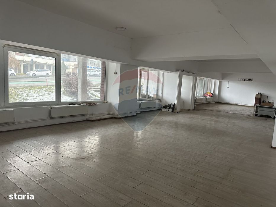 Spațiu comercial de 166mp de închiriat în zona Calea Romanului