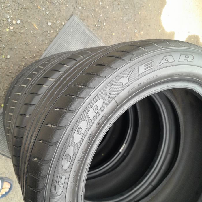 Продам летние шины б/у  195/55/R15