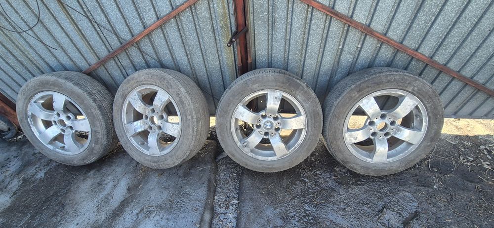 Комплект дисков с шинами на бмв