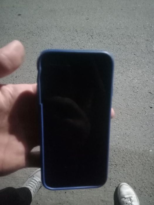 продам айфон 7 в идеальном состоянии