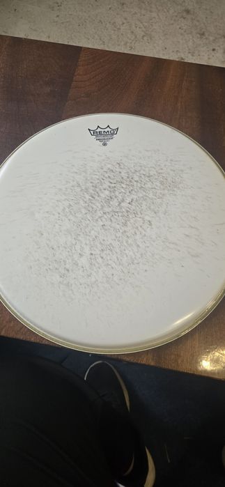 Продавам  кожите за барабани ремо 14 инча