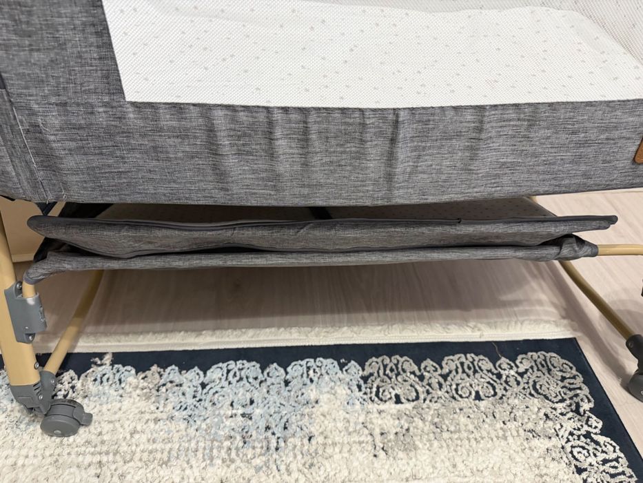 Детская кроватка манеж