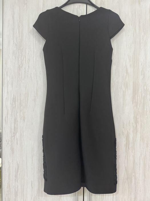 Черное коктельное платье
