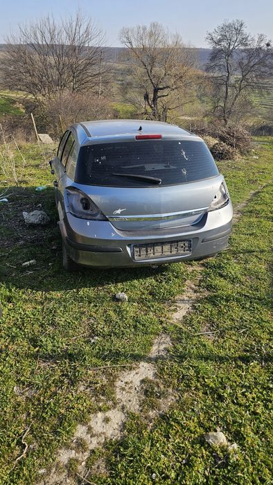 Opel Astra H 1.7 cdti НА ЧАСТИ