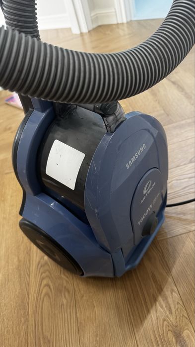 Продам пылесос Samsung