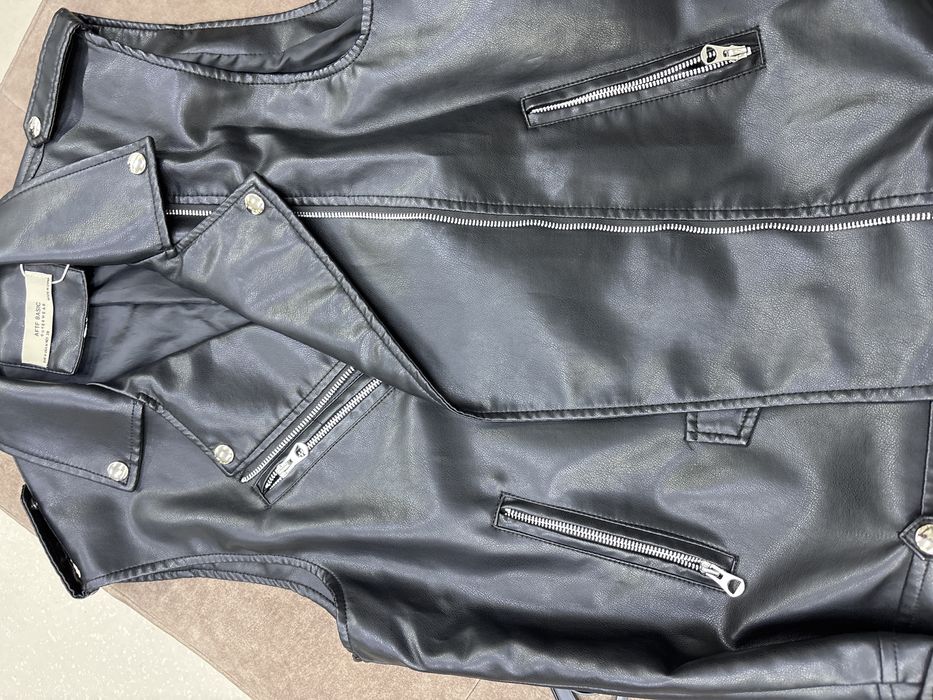 Жилетка из эко кожи