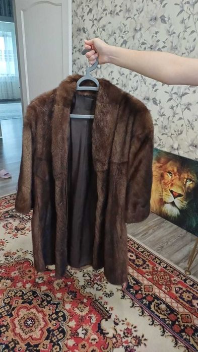 Продам норковую шубу