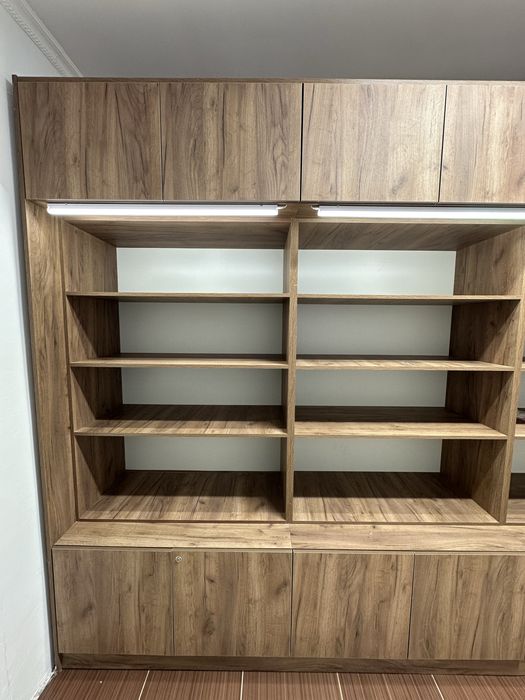 Продам шкаф новый