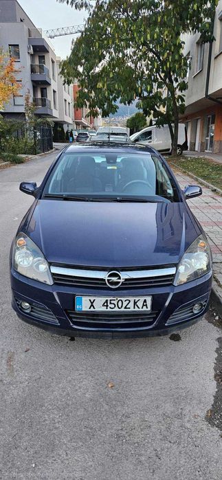 Opel Astra H 1.6 Twinport, 105 к.с., бензин/газ + зимни гуми с джанти