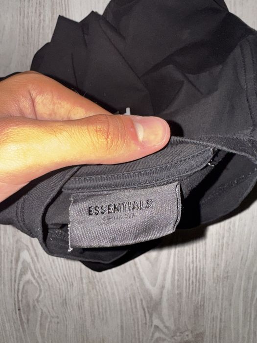 Tricou essentials