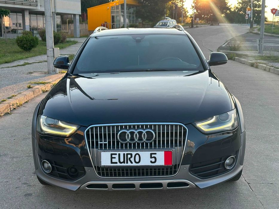 Audi A4 Allroad facelift / Quattro / 2.0 TDI / 4x4 / Distronic / Camera