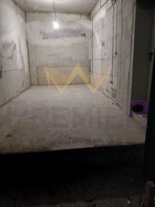 Продава се Гараж / Паркомясто в Варна, Гранд Мол Варна - 18 кв.м за 1034 €/кв.м - Снимка #1