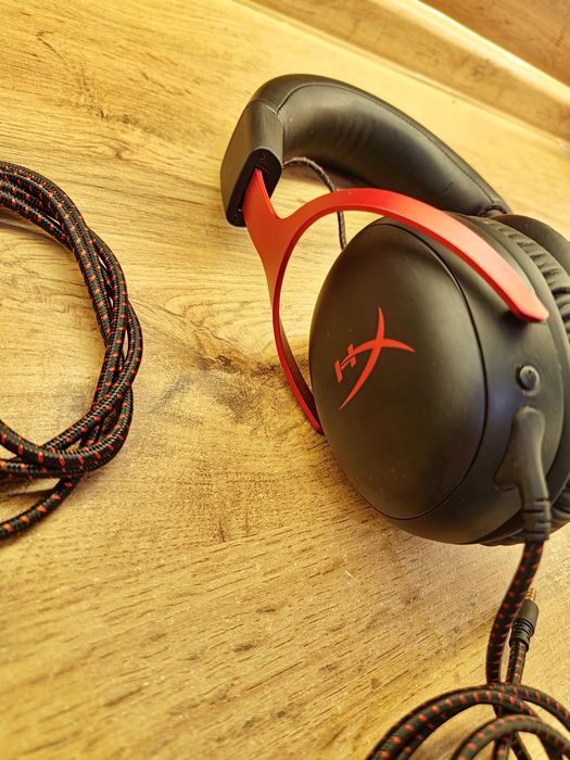 Наушники HyperX Cloud III черно-красный