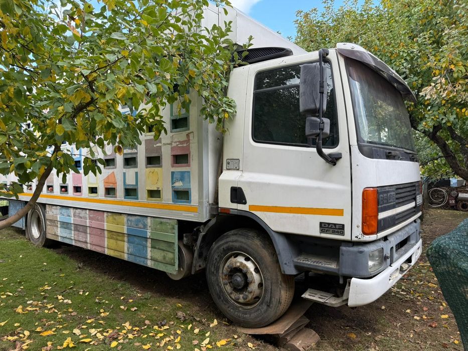 Vând Camion Omologat Apicol.