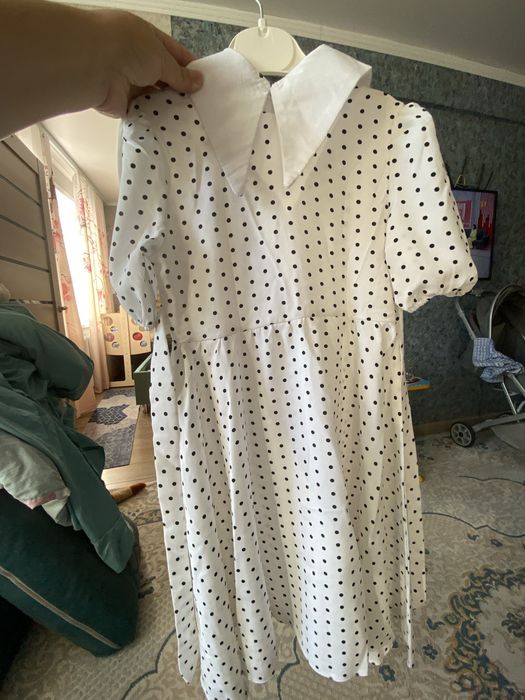 Платье в горошек новое