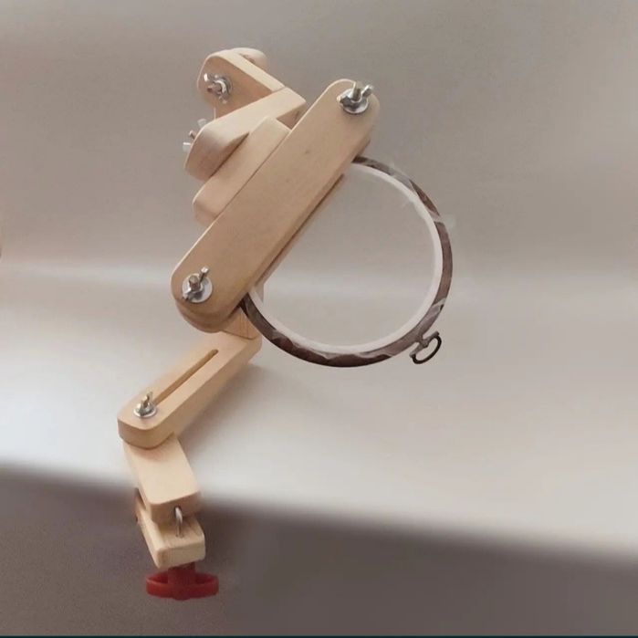 Универсальный держатель для пялец и рам