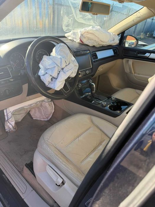 VW Touareg 3.0D 240HP-НА ЧАСТИ