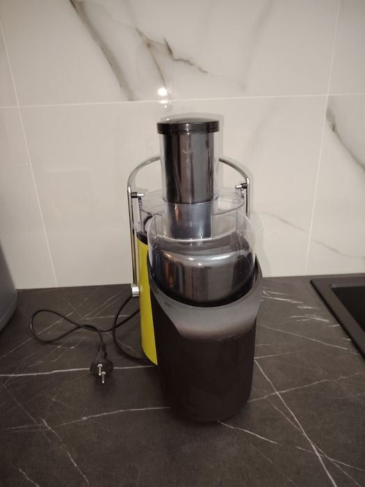 Storcător electric fructe & legume