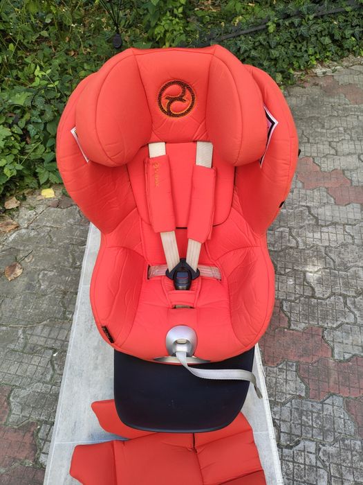 Vand scaun auto cybex cu isofix Sirona  Zi i-size  cu rotire 360 si pozitie somn
