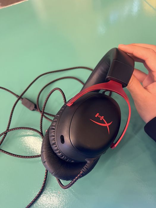 Наушники - HyperX Cloud lll