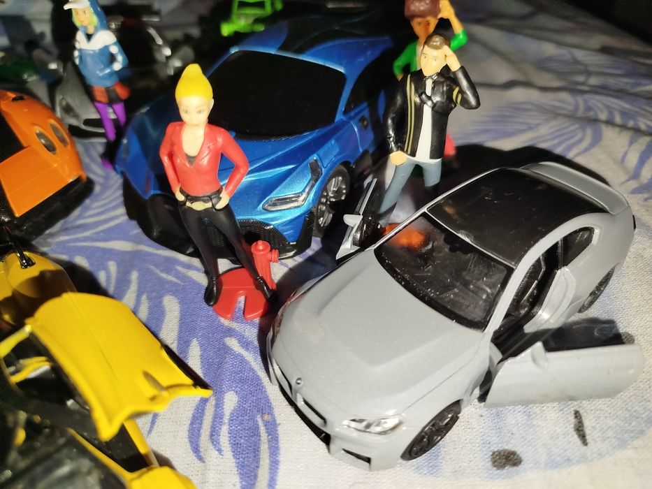 Vand jucariii mașini colecție