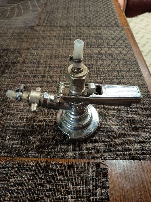 Глава за кег за бира машина с накрайници