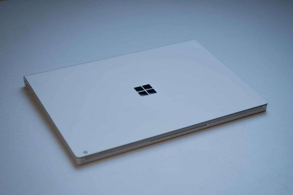 Microsoft Surface Book 2 (Core-i7/GTX1060 | 16/512GB)