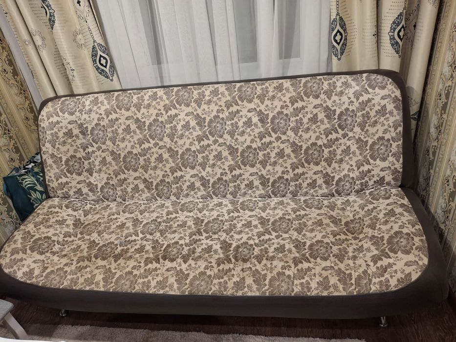 Продается диван и кресло в отличном состояние