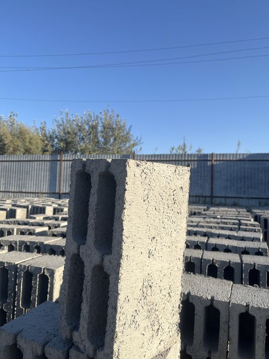 Shlakablok sotiladi BUXORO boylab