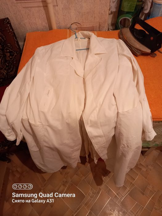 Халаты   бу  белые