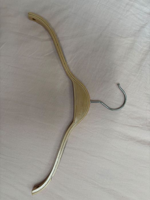 Закачалки за дрехи/ панталон /детски дрехи