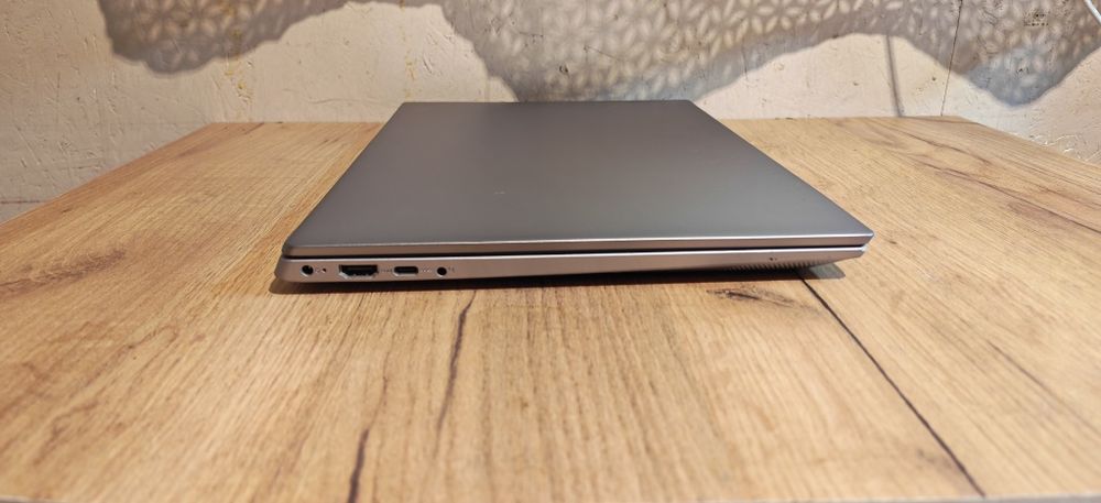 Lenovo IdeaPad S340 Ryzen 5 / 12GB RAM / SSD 256GB + HDD 500GB / Full