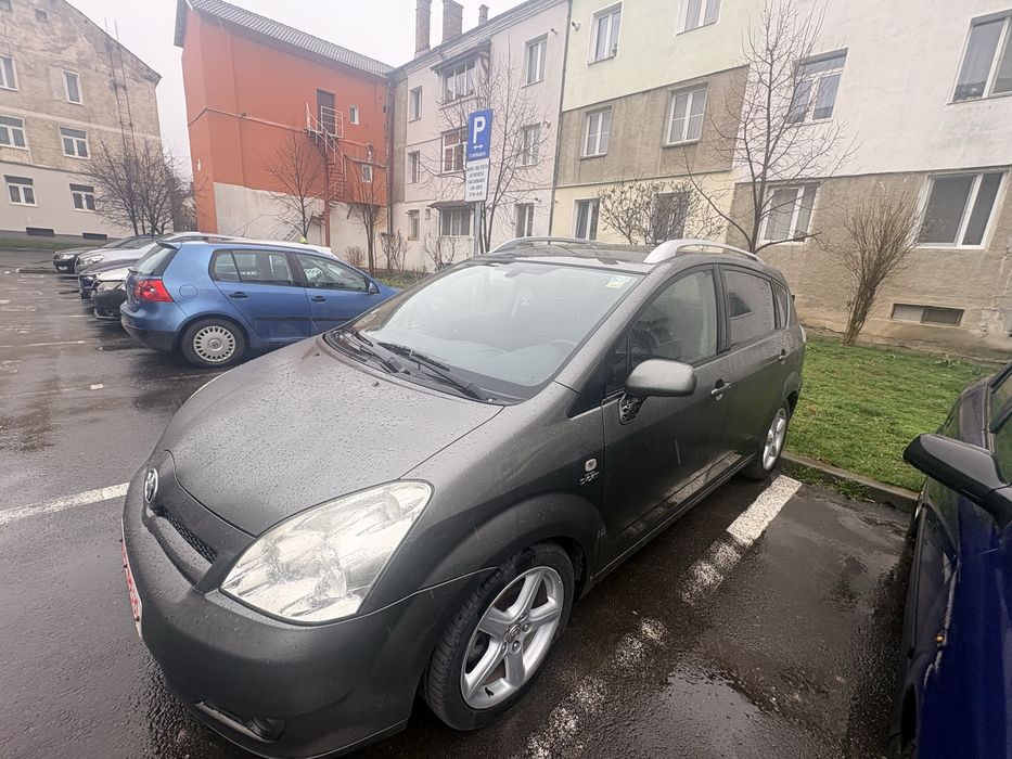 Vand sau schimb toyota corola