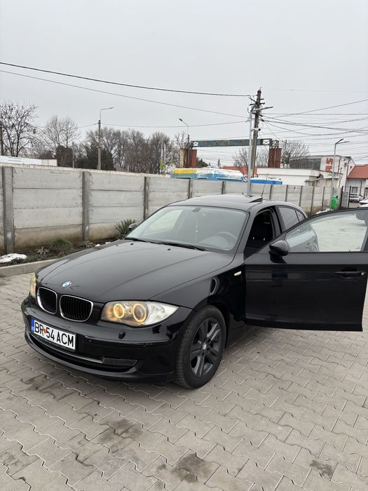 Vând BMW 118d (2009)
