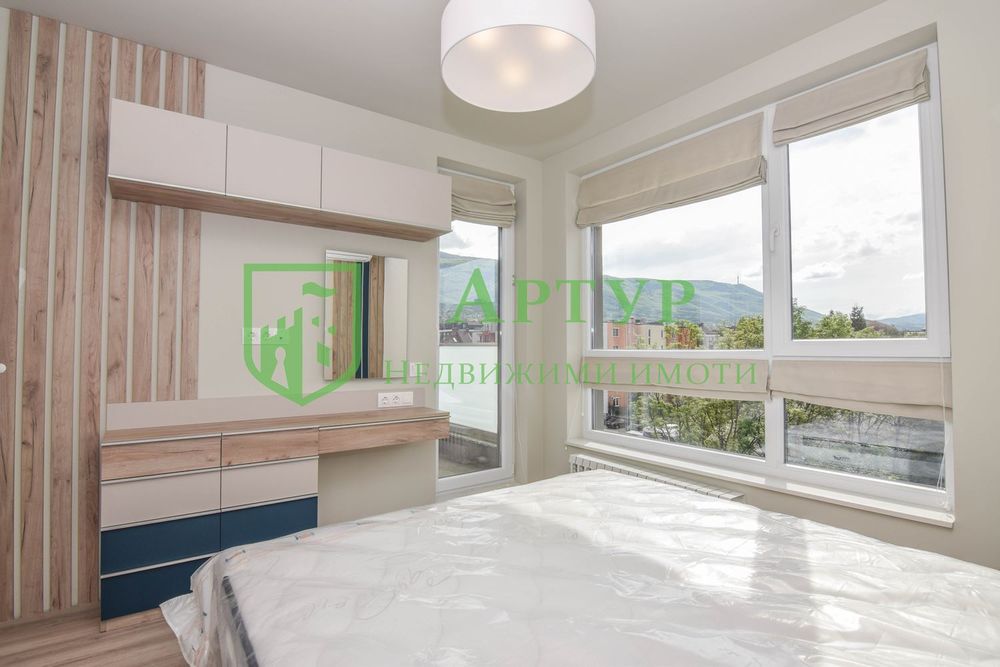 Дава се под наем Тристаен апартамент в София, Кръстова вада - 100 кв.м за 1100 € - Снимка #5