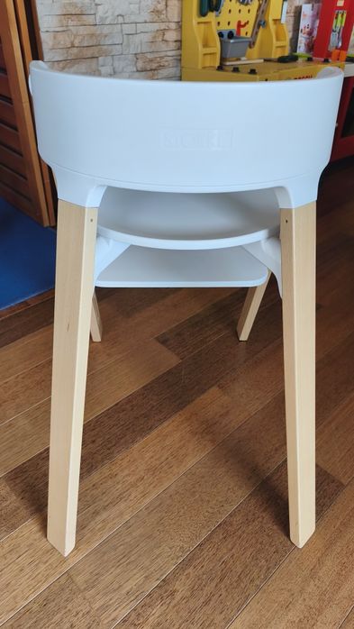 Стол за хранене Stokke Steps + седалка, възглавнички и колан.