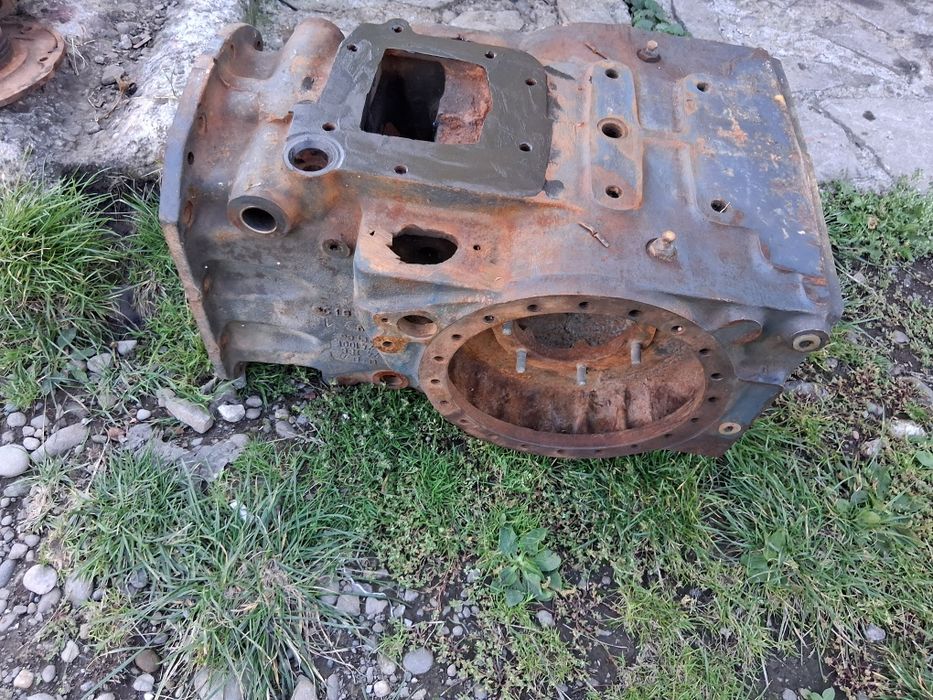 Carcasa diferential tractor  dtc  640 romanesc